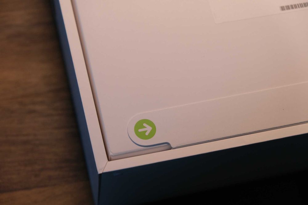 Apple 2024 MacBook Air 13" M3 / 8GB RAM / 512GB SSD - NOVO / SELADO