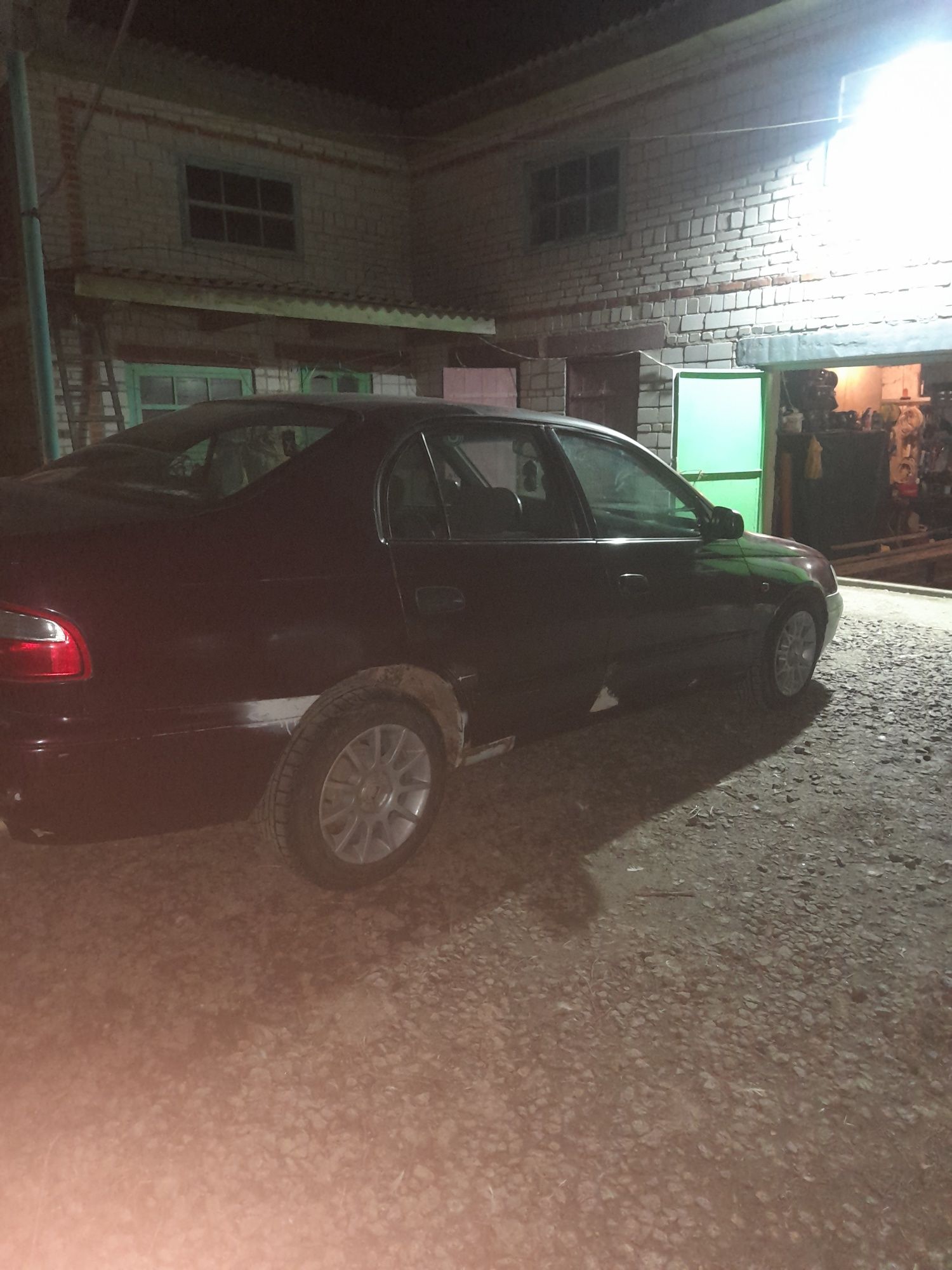 Toyota carina e 1995 року