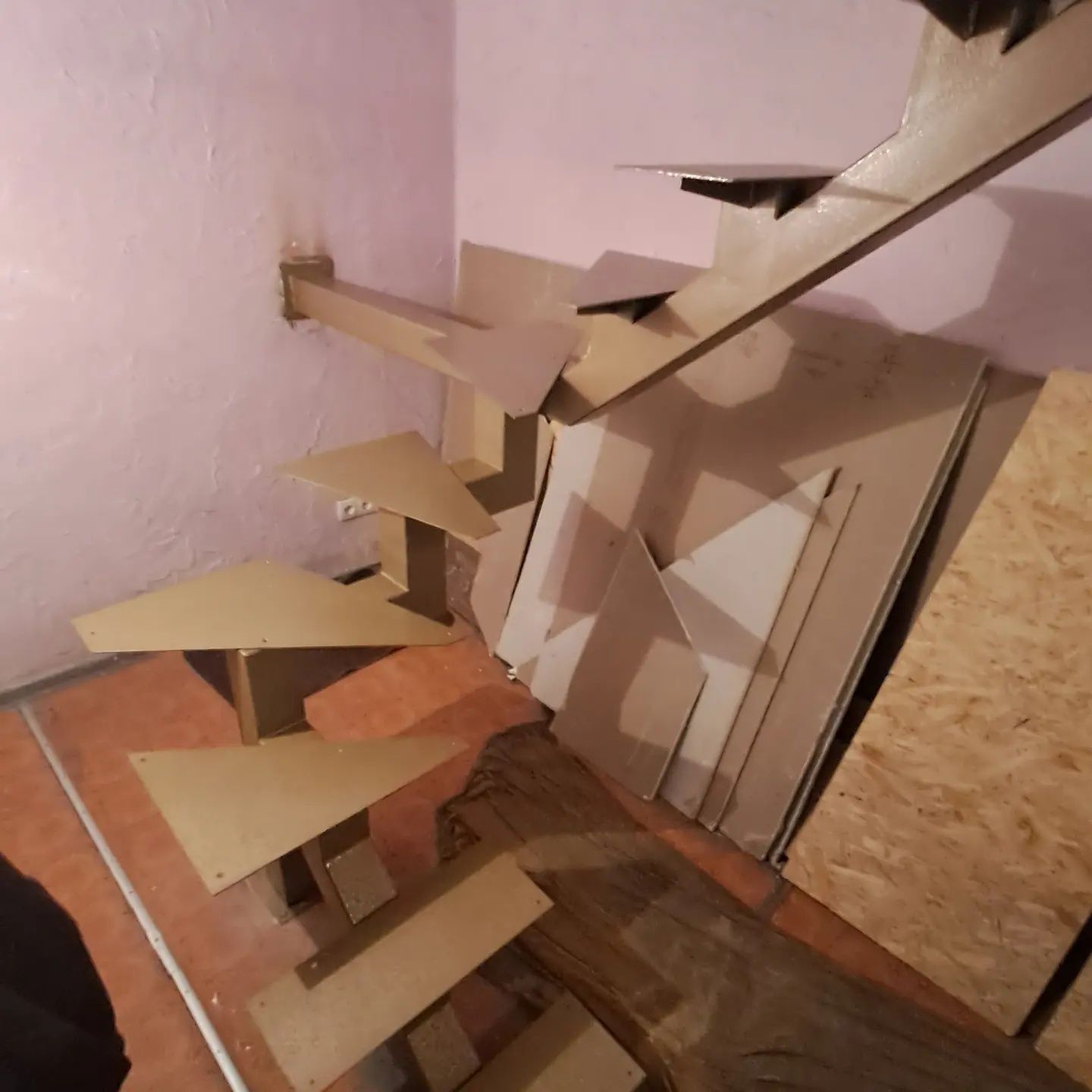 Изготовим  лестницы