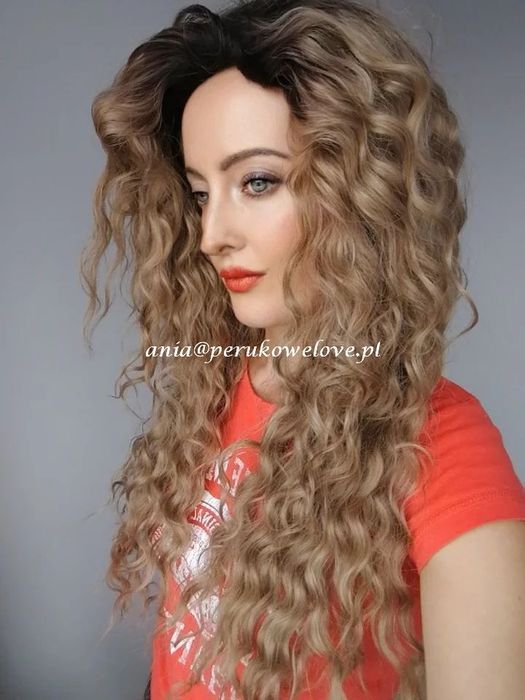 peruka karmelowy blond brąz ombre afro loki kręcone włosy na co dzień