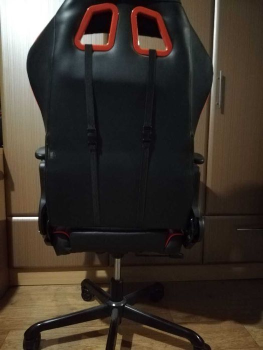 Ігрове крісло VR RACER
