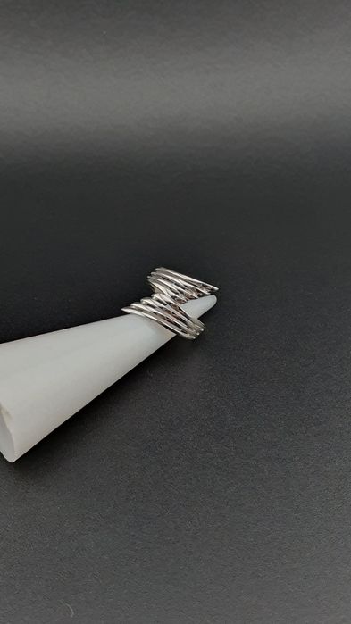 Pierścionek srebrny pr.925 asymetryczny r.16