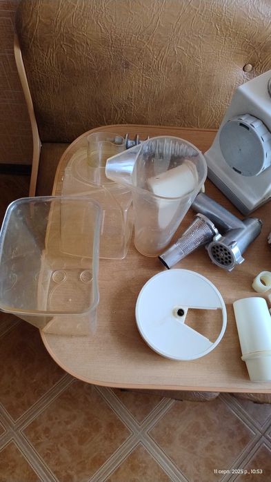 Терміново Продам кухонний комбайн Мрія