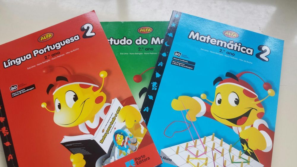 Livro escolar Alfa - 1 ano e 4ano Mat, E.Meio e Pt. MANUAIS E FICHAS
