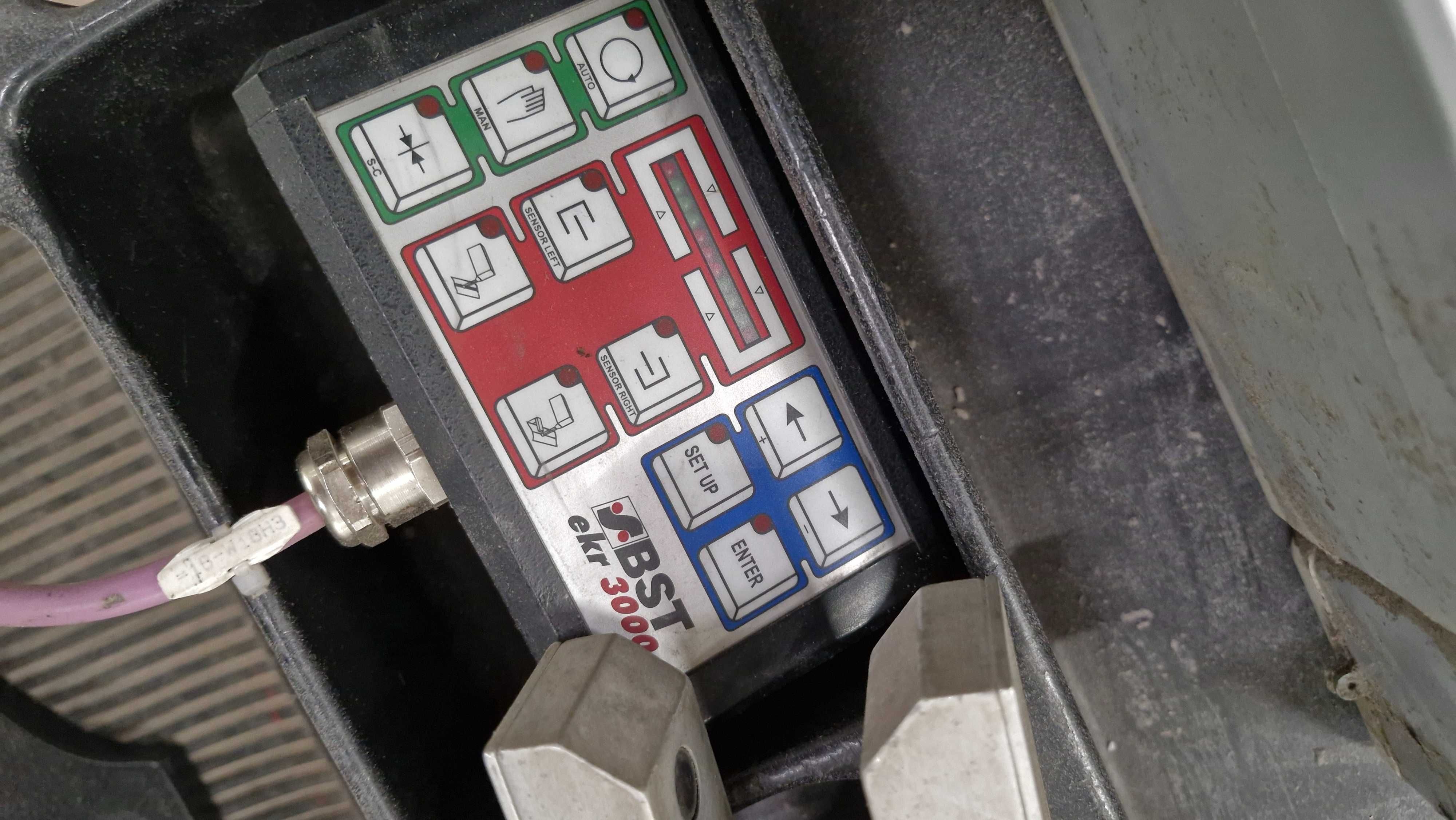 BST EKR 3000 regulator pozycji folii z pozycjonerem i czujnikiem
