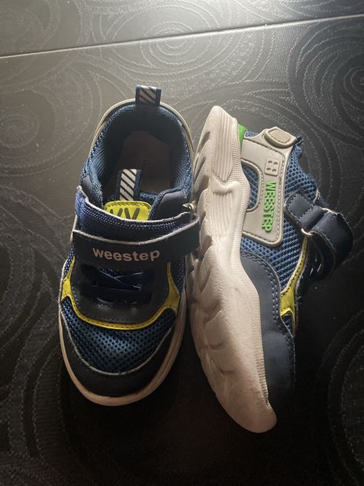 Дитяче взуття осінь весна