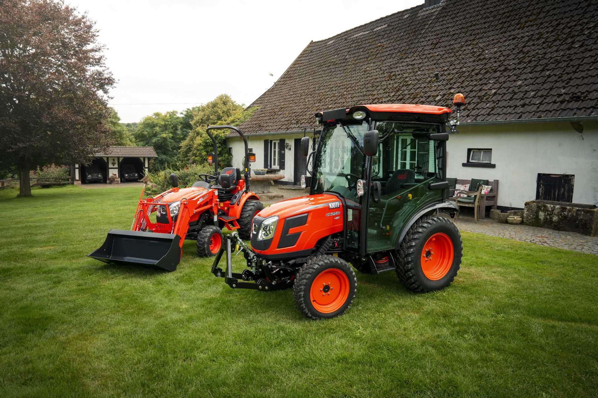 KIOTI CX 2510 CH  Traktor komunalny   hydrostat Kabina ZULBiT Olsztyn