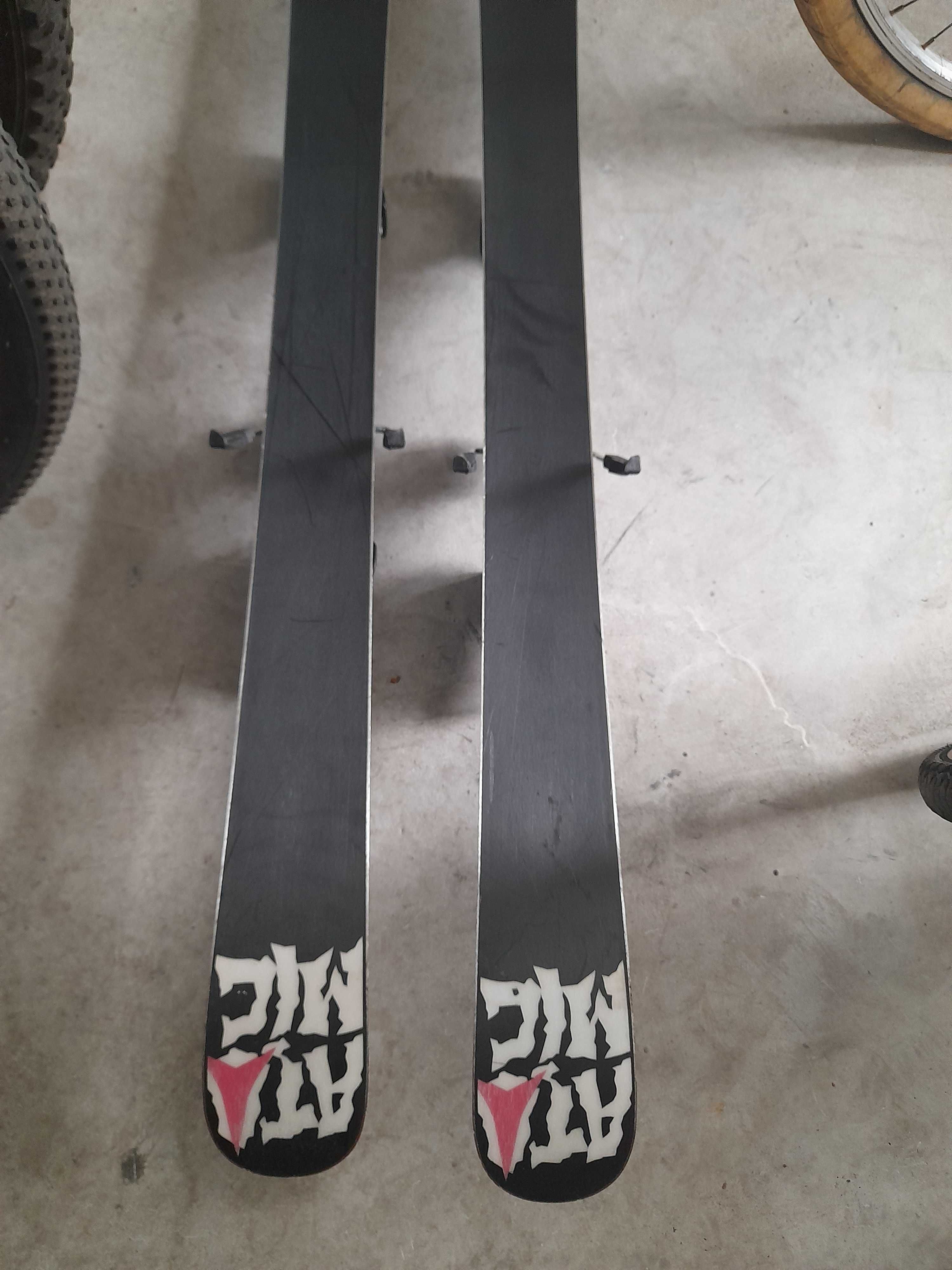 Narty Junior 130cm Atomic spike