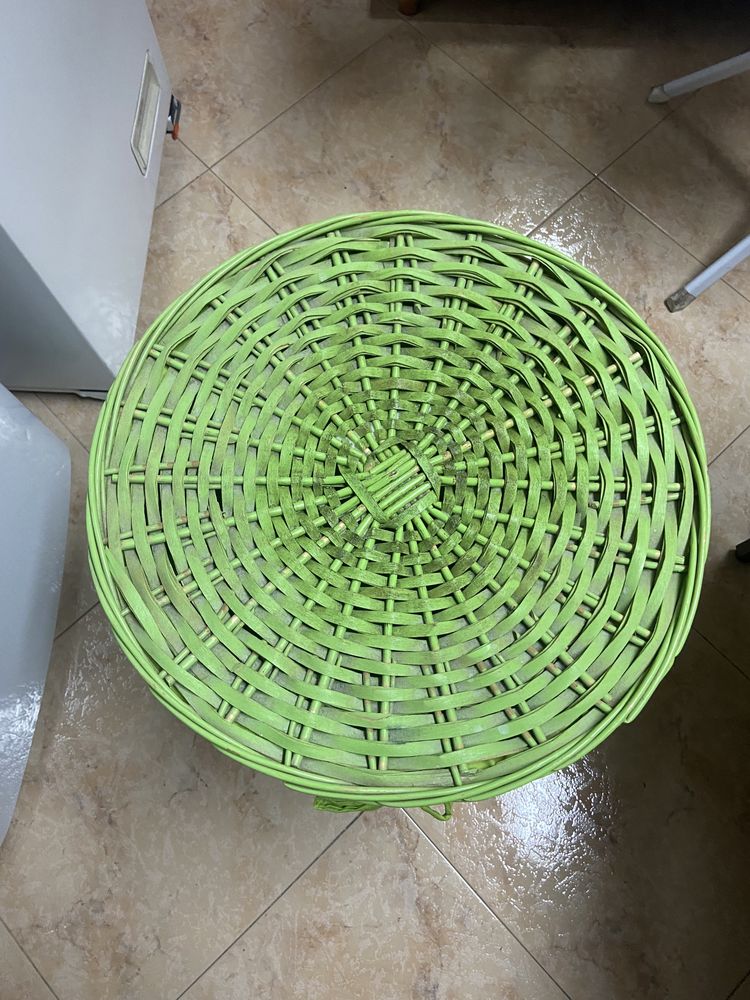Cesto de verga cor verde claro