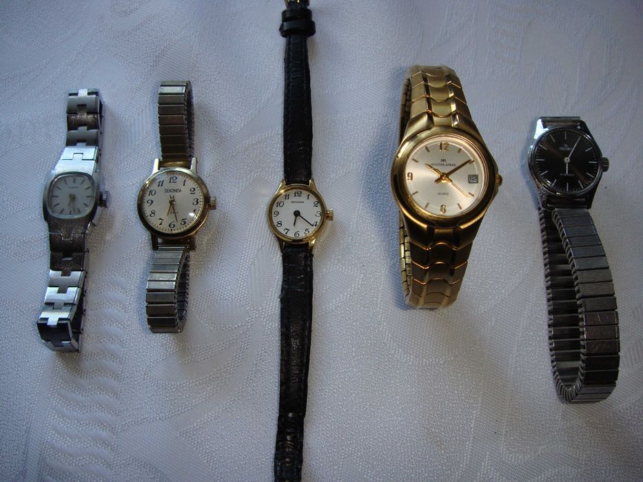 Paczka - Zegarków  dla  Pań  Mechaniczne  i  kwarcowe