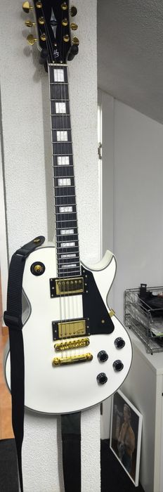 Guitarra elétrica Nova
