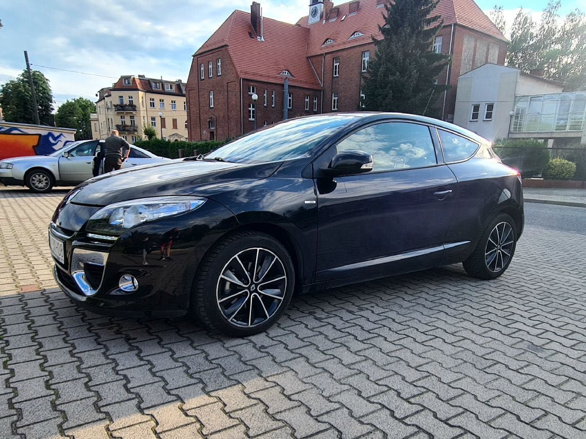 Renault Megane III Coupé Bose 1.5CDI Automat