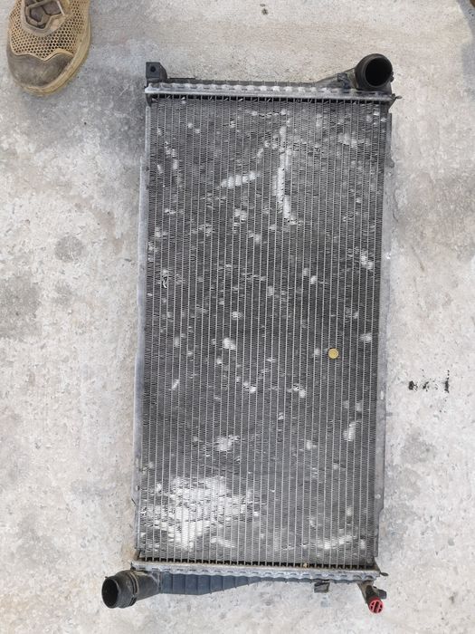 Радіатор охолодження E39