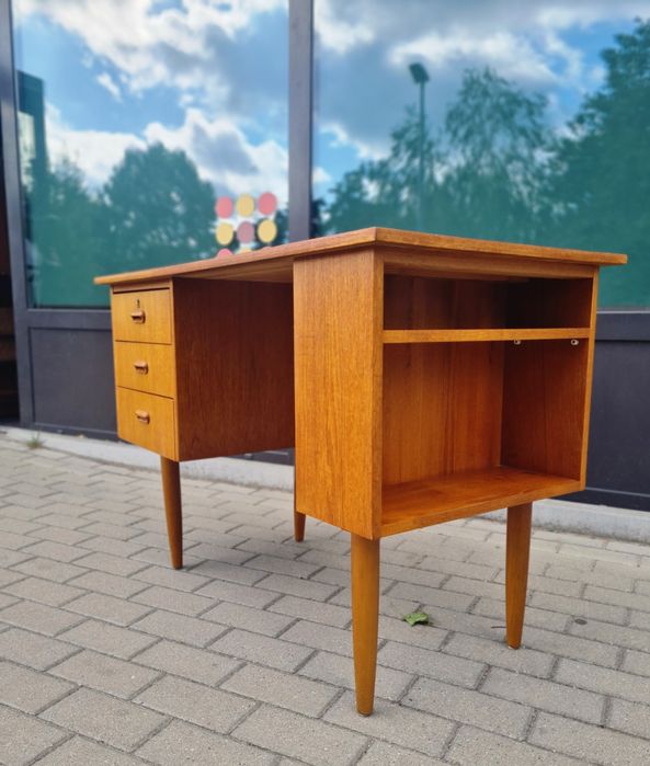 Biurko tekowe,wolnostojące,skandynawski design,Norwegia lata 60,Mid-c