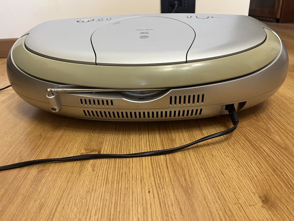Магнітола  Sony zs-sn10l CD-R/RW mp3 AUX FM