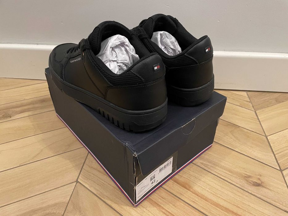 Tommy Hilfiger Sneakersy 42 Skóra