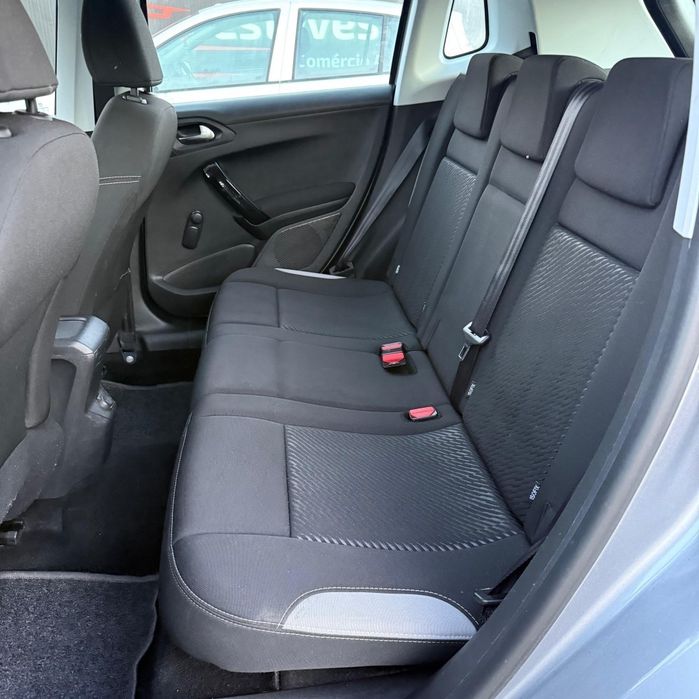 Peugeot 2008 1.2 VTi Access