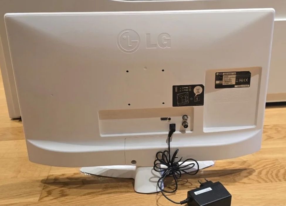 TV LG 24” White HD Ready