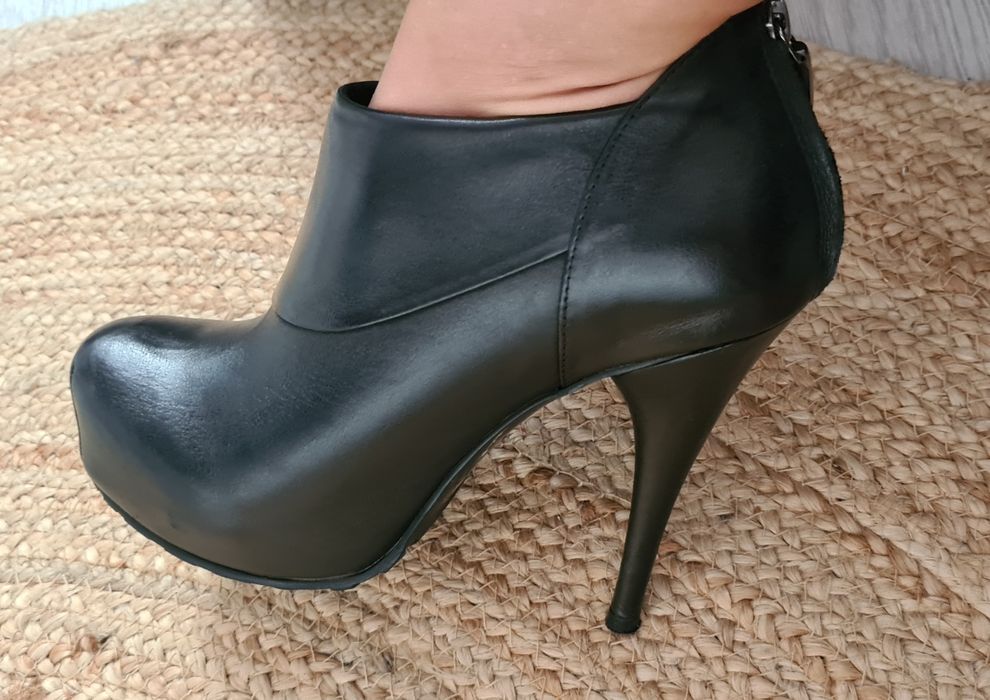 Skórzane BOTKI na wysokim obcasie gino rossi