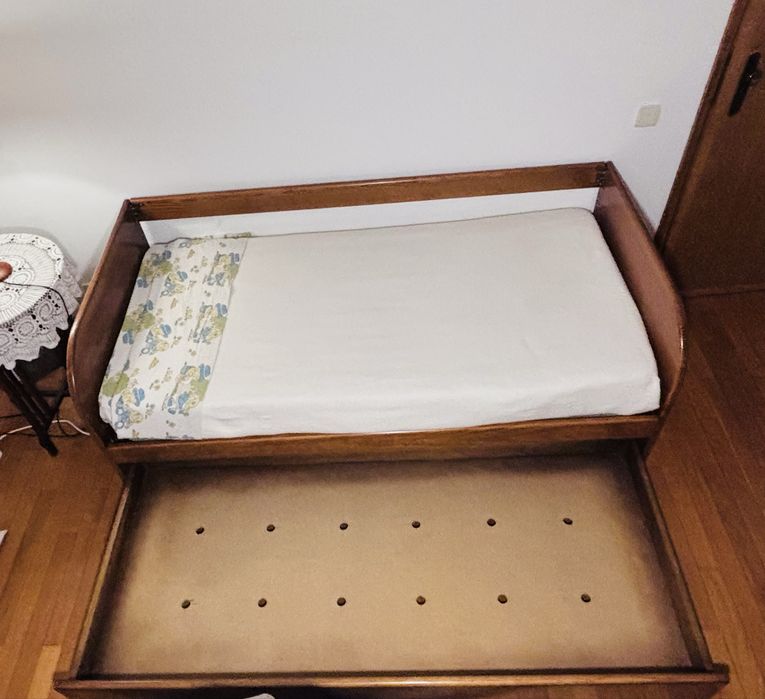 Cama de solteiro 2 em 1 de madeira