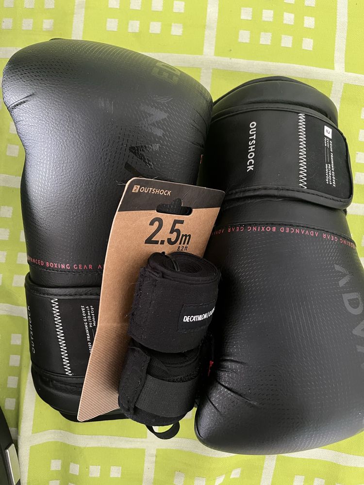 Luvas de boxe 12oz + Ligaduras de boxe (novos)