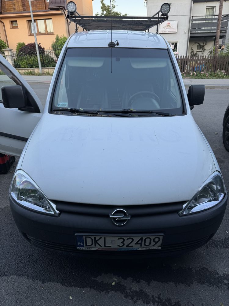 Opel combo c uszkodzony 1,3cdti bez dpf