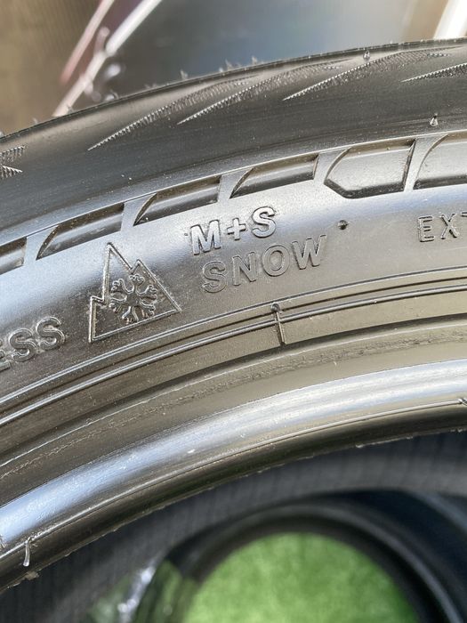 225/50 R17 Bridgestone DriveGuardWinter комплект шин зимних.