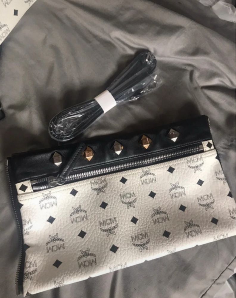 Mochila MCM Original com Bolsa Destacável