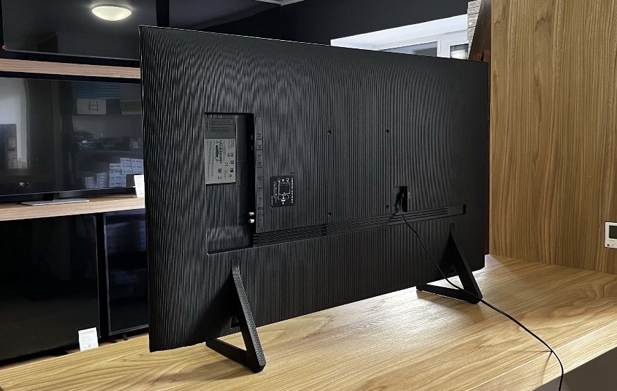 Samsung 50Q8FA QLED 4K Smart TV — Новий, преміум серія 2025 року