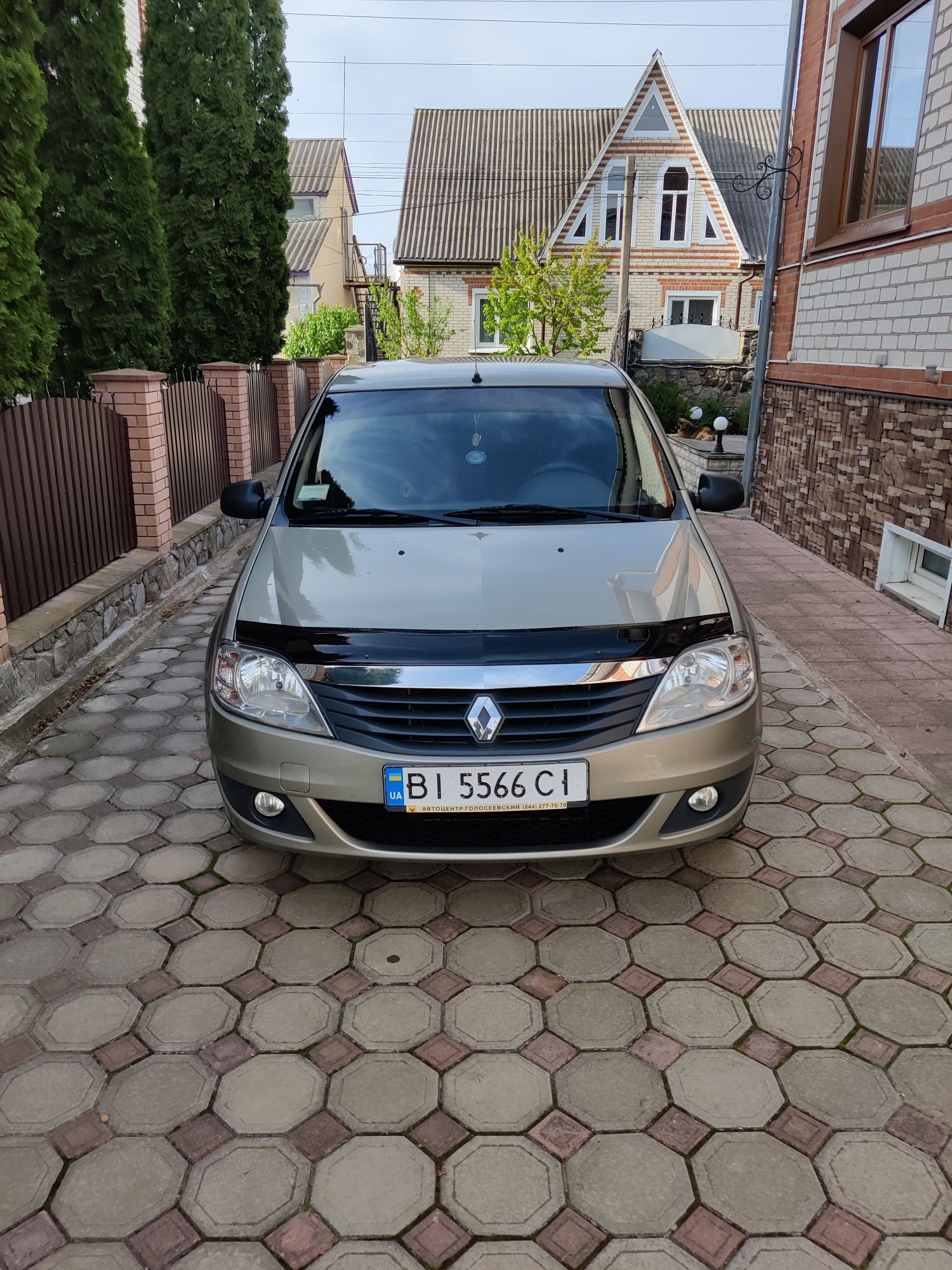 Продам Renault Logan 2011