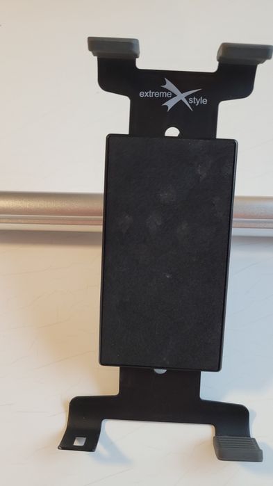 Uchwyt samochodowy na tablet między zagłówki regulowany