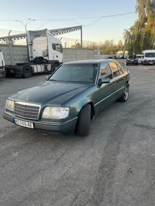 Мерседес бенц 124