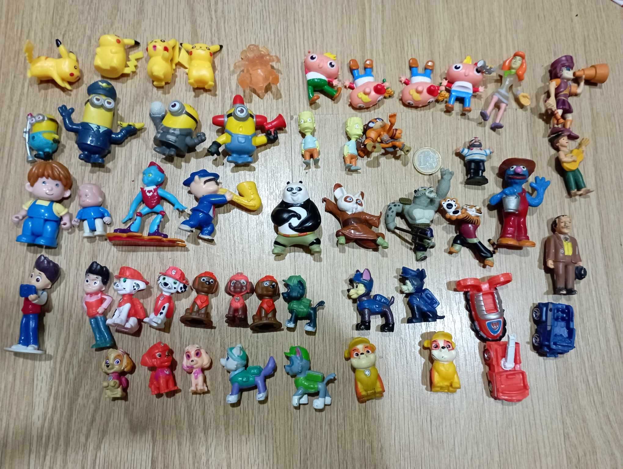 Figuras em pvc - 1€ cada, com desconto na compra de vários