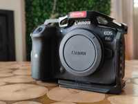 Canon R6 com Cage Smallrig 2982 sem marcas de uso