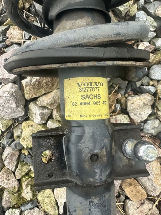Amortyzator Volvo XC90 2.4 D5 SACHS