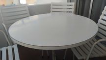 Mesa de jardim com 4 cadeiras