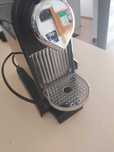Máquina de café Nespresso Krups a funcionar perfeitamente