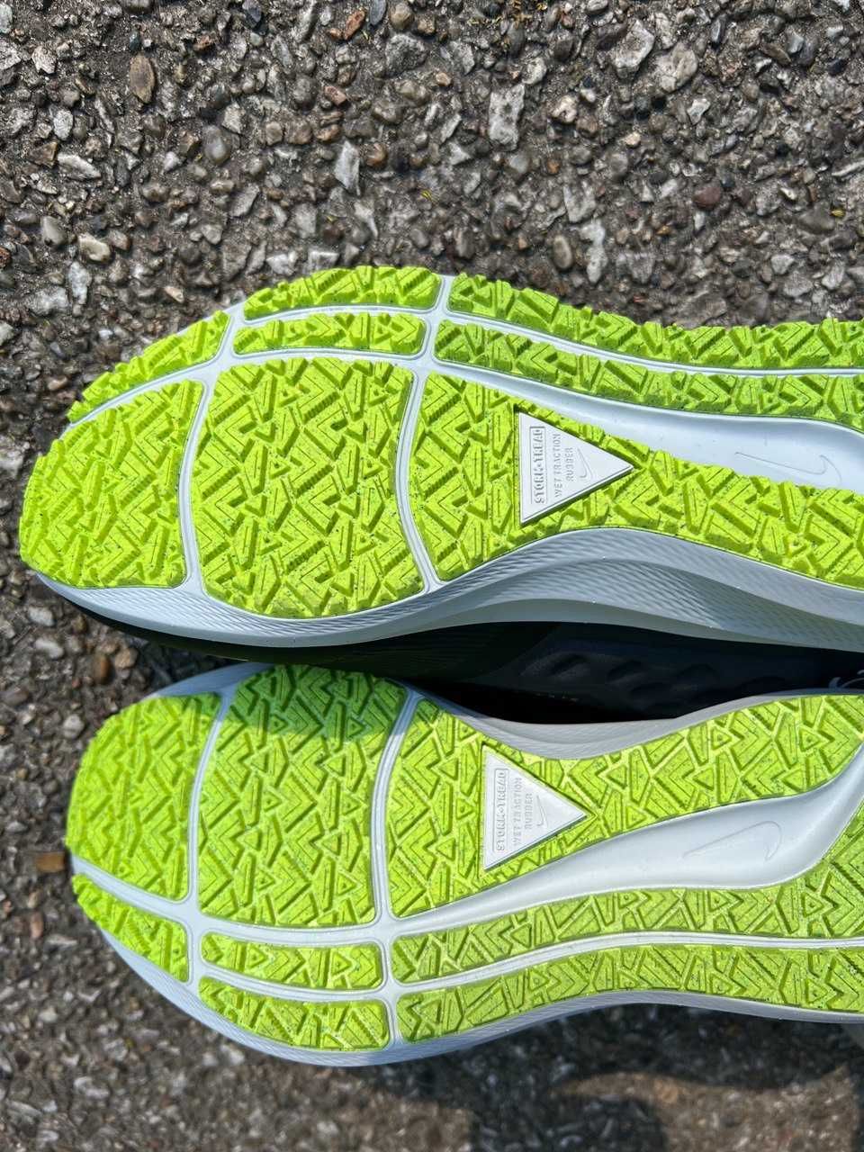 Кроссовки Nike Pegasus 39 Shield EU38 (24 см) Оригинал