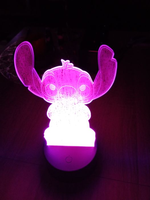Lampka 3D z pilotem Stich