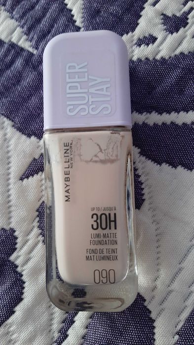 Maybelline Super Stay Lumi Matte 090