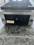 Вафельниця Бельгійська GoodFood WB1S