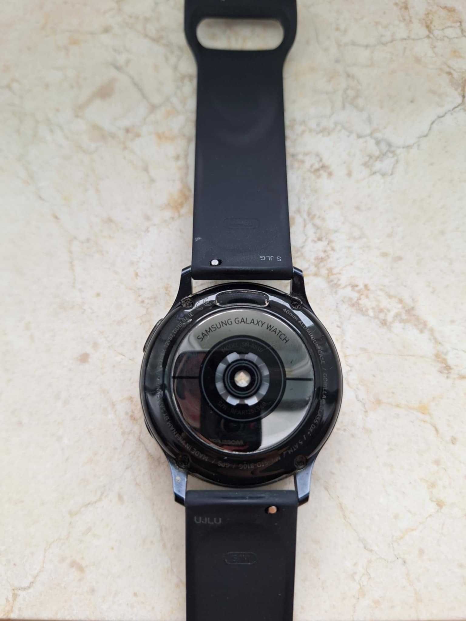 Smartwatch Samsung Galaxy Active 2 40 mm czarny + akcesoria
