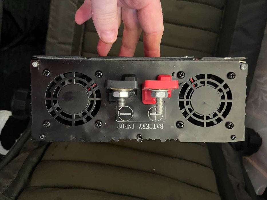 Преобразователь напряжения Volt Polska SINUS 5000 12V/230V 2500/5000W