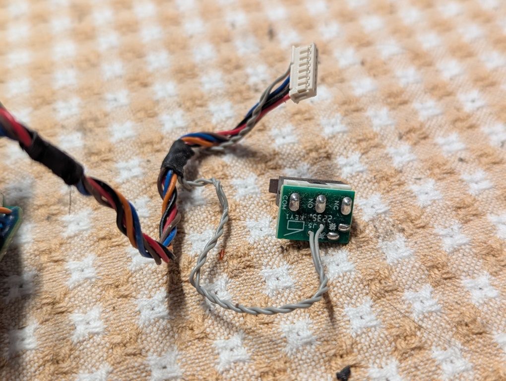 Roborock S7 - Roda esquerda