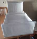 Vendo acessórios frigorífico (combinado) da marca Ariston-Hotpoint