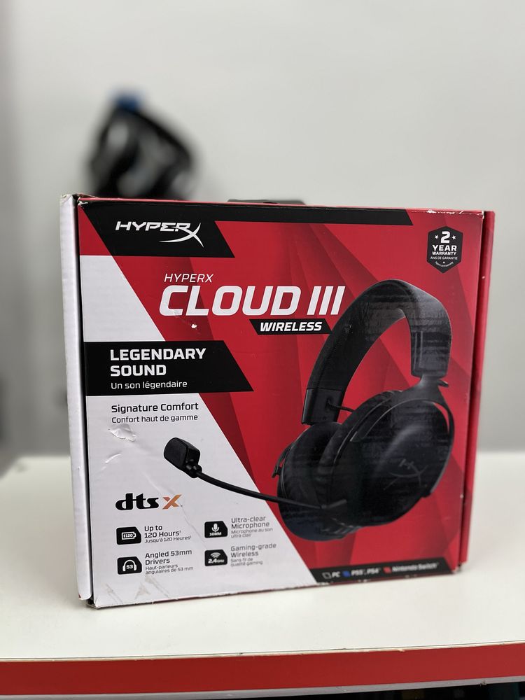 Навушники HyperX Cloud III Wireless