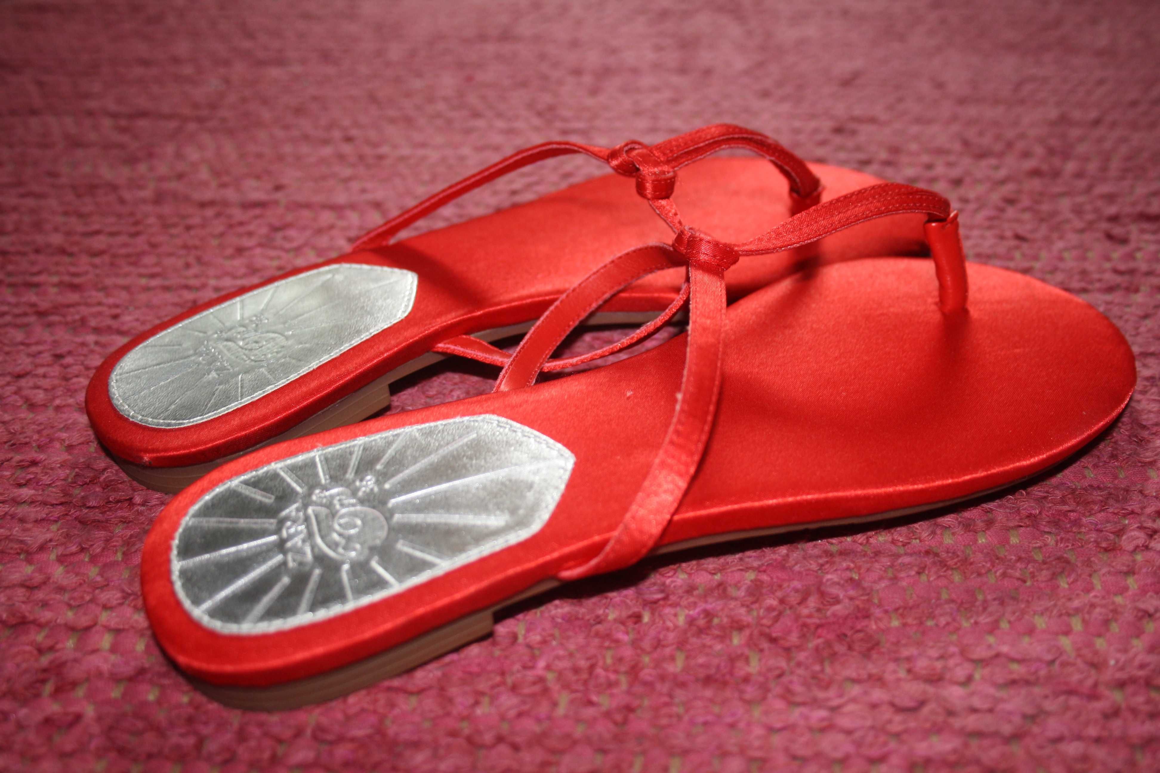 Sandálias em cetim vermelho Zara - Nº 36 - Novas