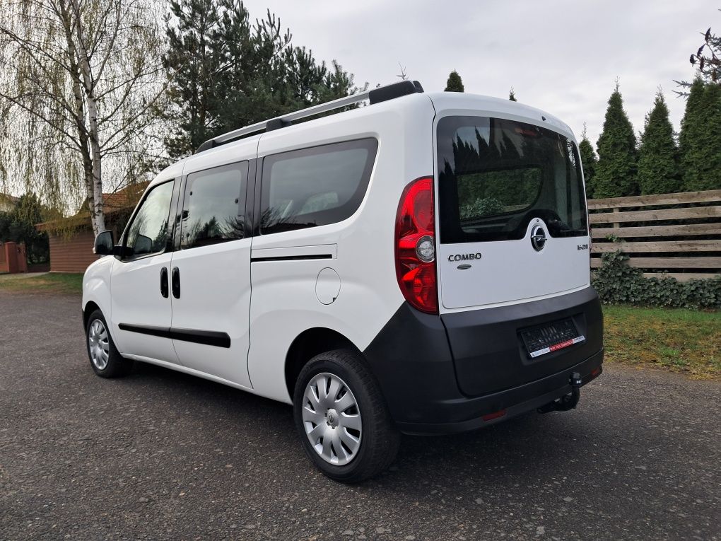 Opel Combo 1.6 Diesel rok2012 long maxi