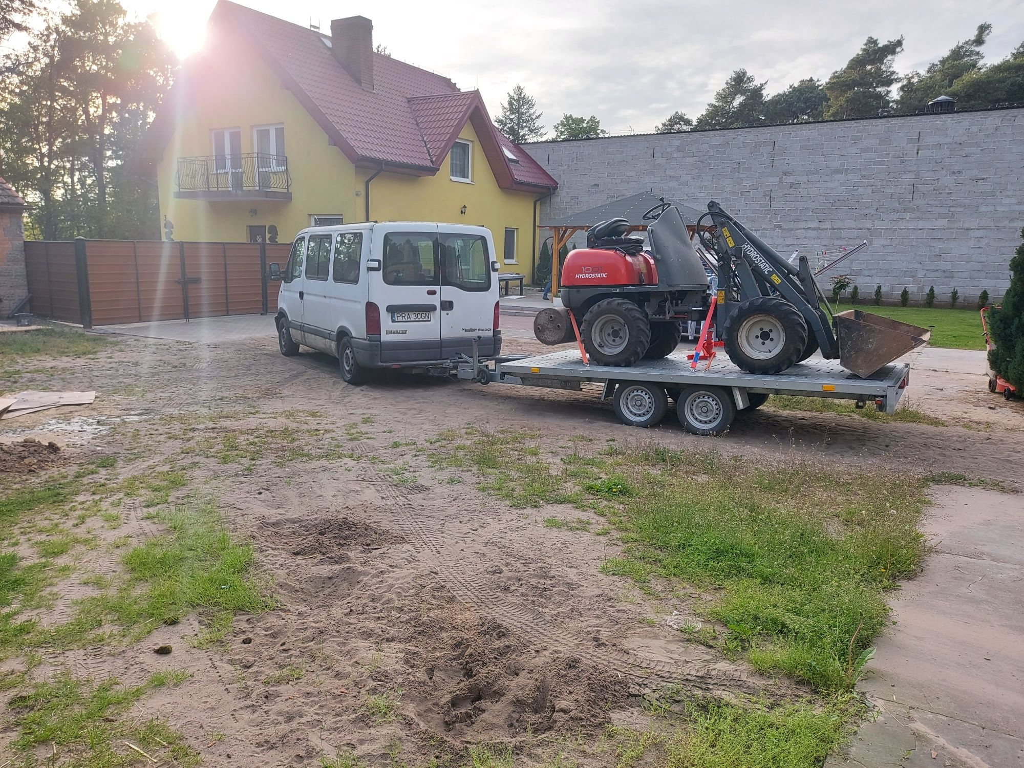 Wynajem miniładowarki, usługi miniładowarką