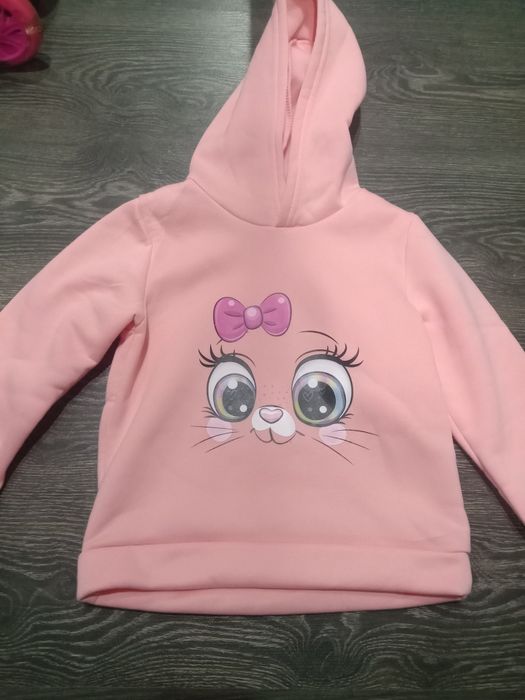 Толстовка на дівчинку